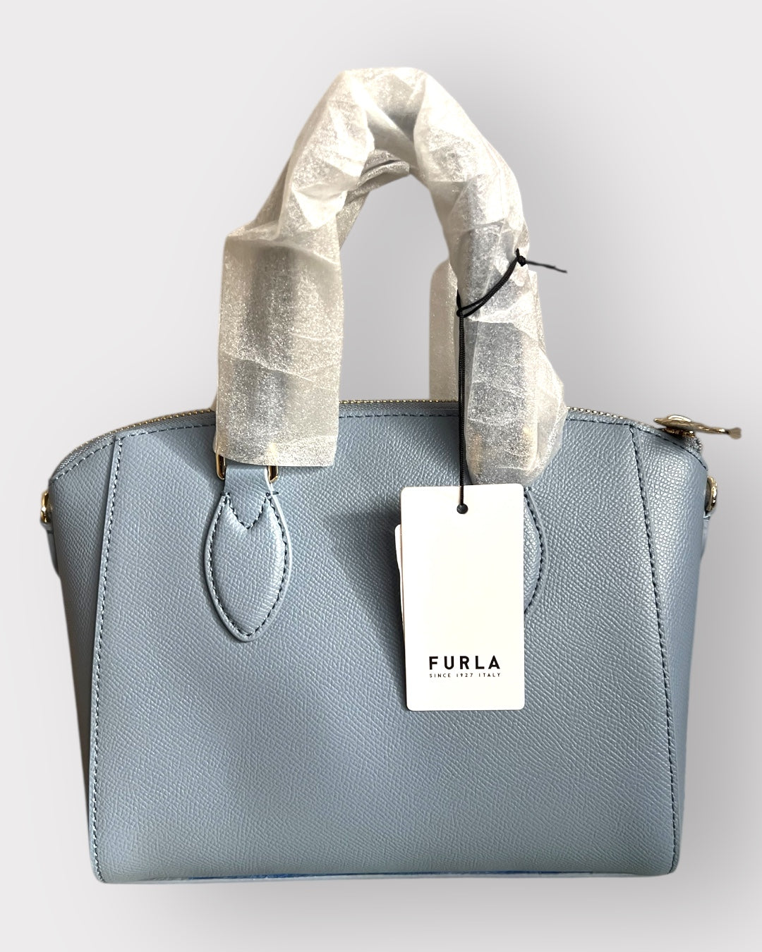 Geantă Furla Linda Mini Dome – Vitello Saffiano UNI Astral Blue (Piele Naturală Albastru Deschis)