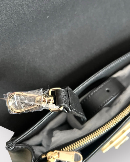 Geantă Furla Minerva S Satchel – Vitello Andromeda UNI Nero Galvancia (Piele Naturală Neagră)