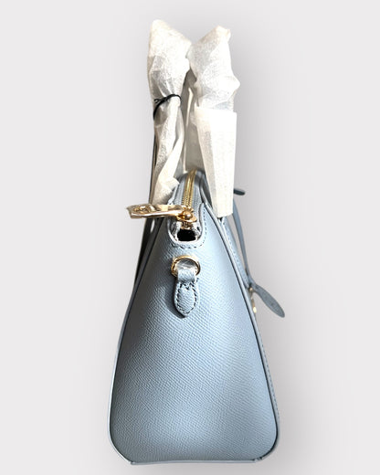 Geantă Furla Linda Mini Dome – Vitello Saffiano UNI Astral Blue (Piele Naturală Albastru Deschis)