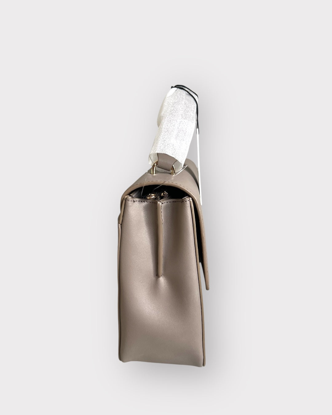 Geantă Furla Linda S Dome – Vitello Saffiano UNI Talco (Piele Naturală Alb-Ivory)